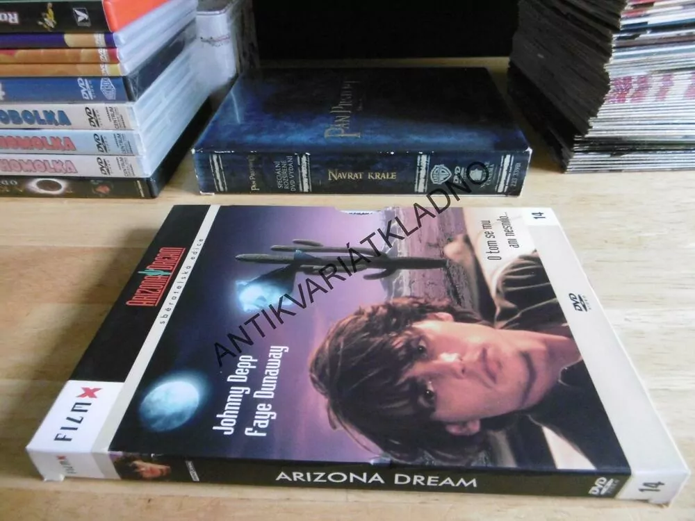 O TOM SE MU ANI NESNILO..., JOHNNY DEPP, DVD FILM