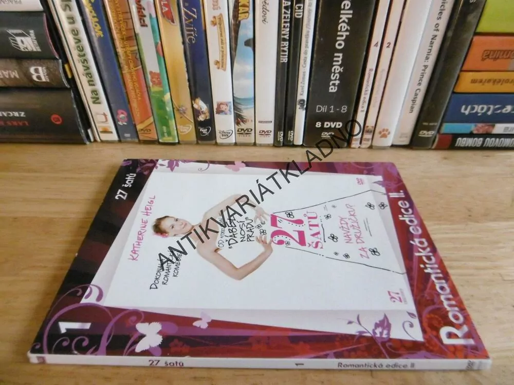 27 ŠATŮ, DVD FILM