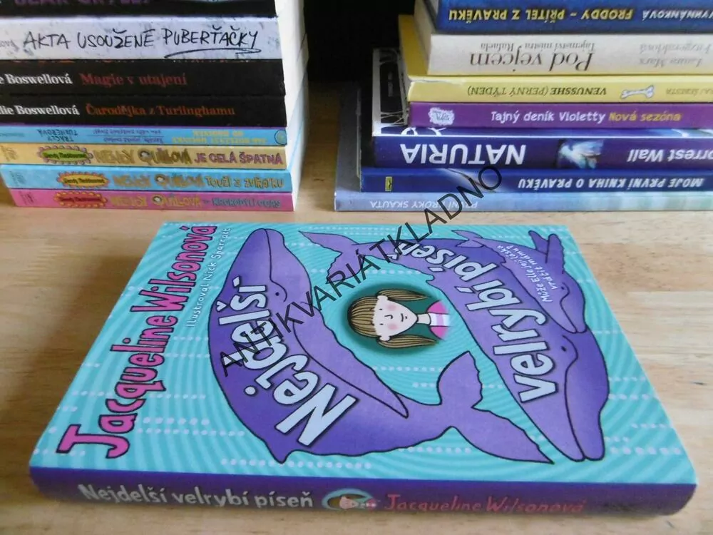 NEJDELŠÍ VELRYBÍ PÍSEŇ, JACQUELINE WILSONOVÁ, **an