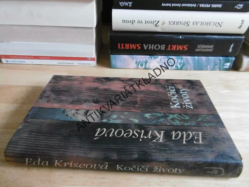 KOČIČÍ ŽIVOTY, EDA KRISEOVÁ, **an