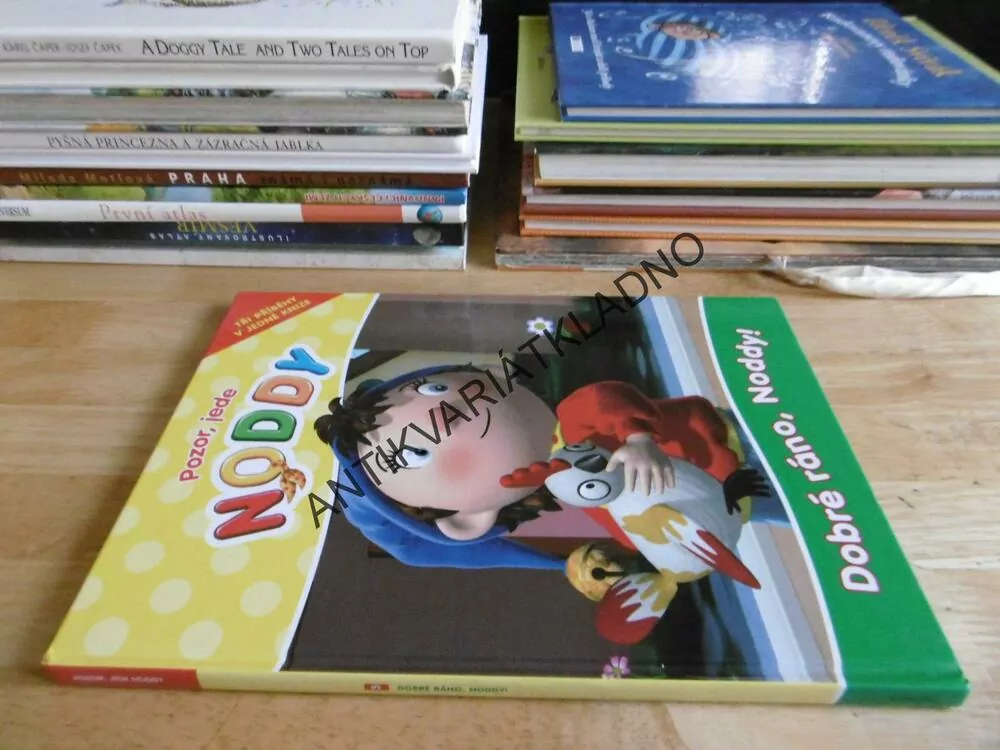 POZOR, JEDE NODDY, **an