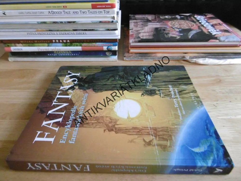 FANTASY, ENCYKLOPEDIE FANTASTICKÝCH SVĚTŮ, TERRY PRATCHETT, DAVID PRINGLE, **an