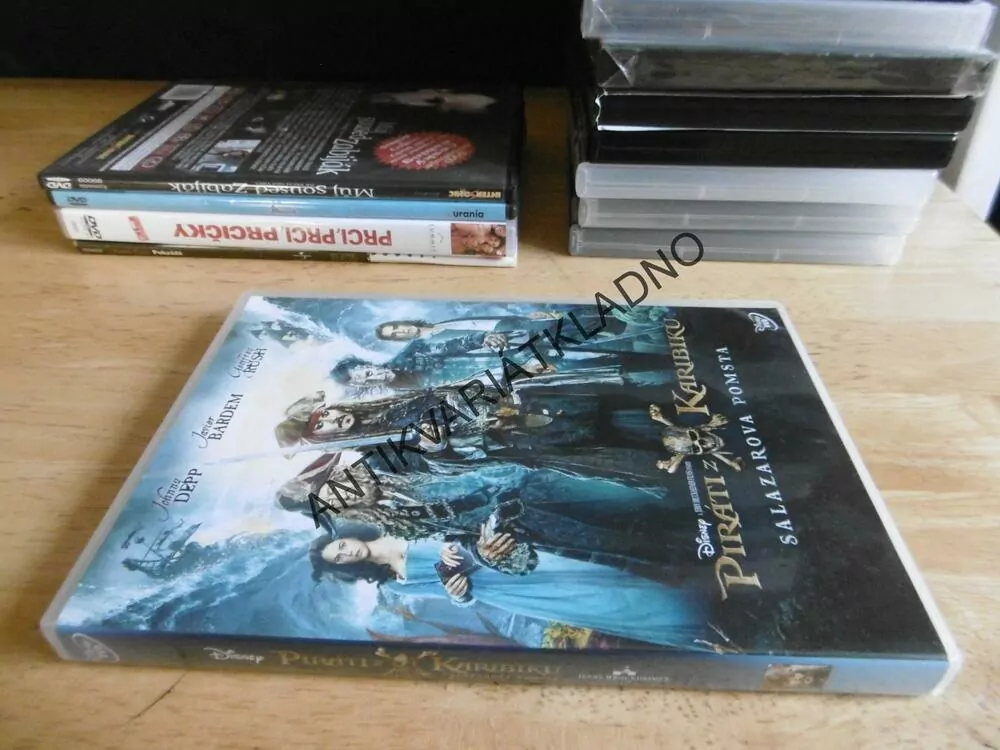 PIRÁTI Z KARIBIKU, SALAZAROVA POMSTA, DVD FILM