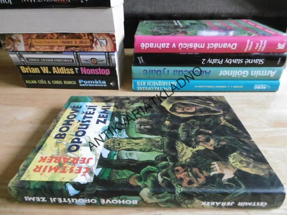 BOHOVÉ OPOUŠTĚJÍ ZEMI, ČESTMÍR JEŘÁBEK, **an