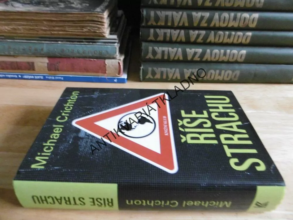 ŘÍŠE STRACHU, MICHAEL CRICHTON, **an