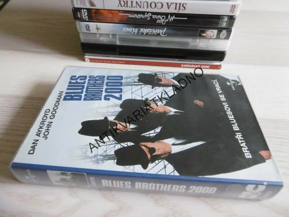 BRATŘI BLUESOVI SE VRACÍ, BLUES BROTHERS 2000, VHS