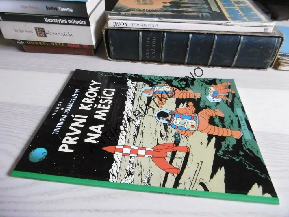 TINTINOVA DOBRODRUŽSTVÍ, PRVNÍ KROKY NA MĚSÍCI, HERGÉ, **an