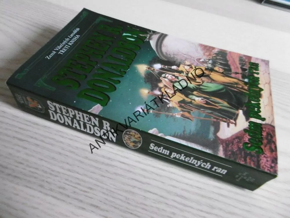 SEDM PEKELNÝCH RAN, STEPHEN R. DONALDSON, **an