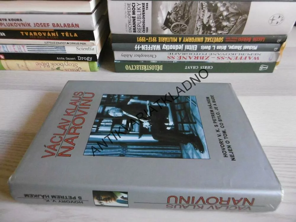NAROVINU, VÁCLAV KLAUS, **an