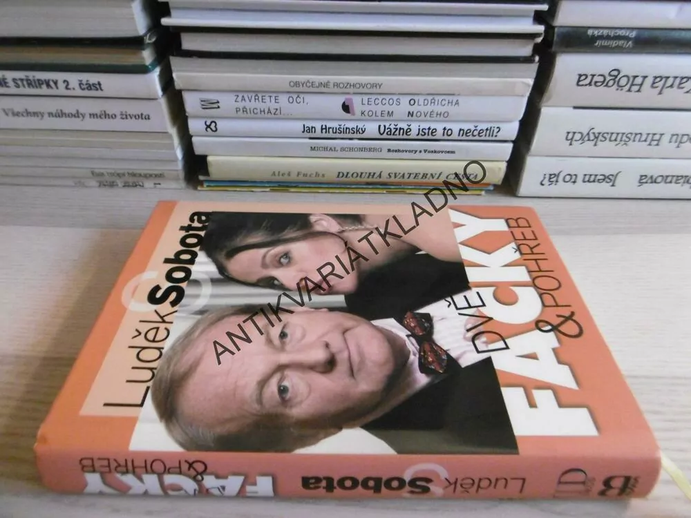 DVĚ FACKY A POHŘEB, LUDĚK SOBOTA, **an