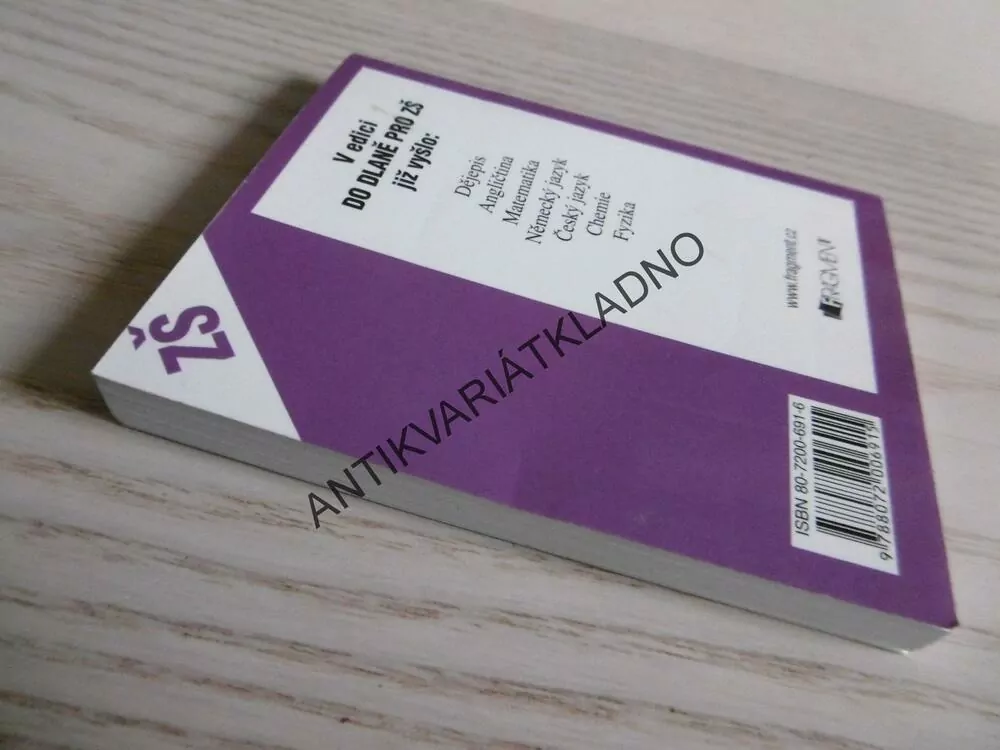 CHEMIE DO DLANĚ, MINI KNÍŽKA, RŮŽIČKOVÁ