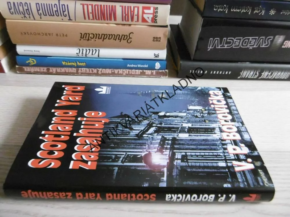 SCOTLAND YARD ZASAHUJE, V.P.BOROVIČKA, **an