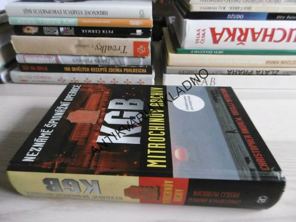 KGB, MITROCHINŮV ARCHIV, CHRISTOPHER ANDREW, **an
