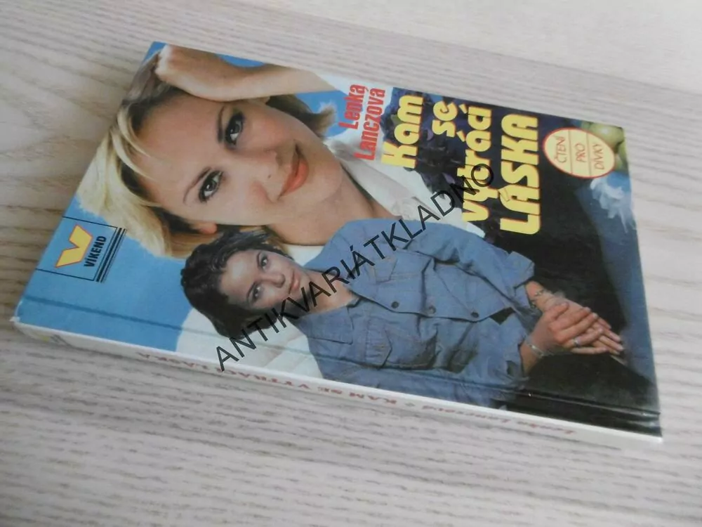 KAM SE VYTRÁCÍ LÁSKA, LENKA LANCZOVÁ,**an