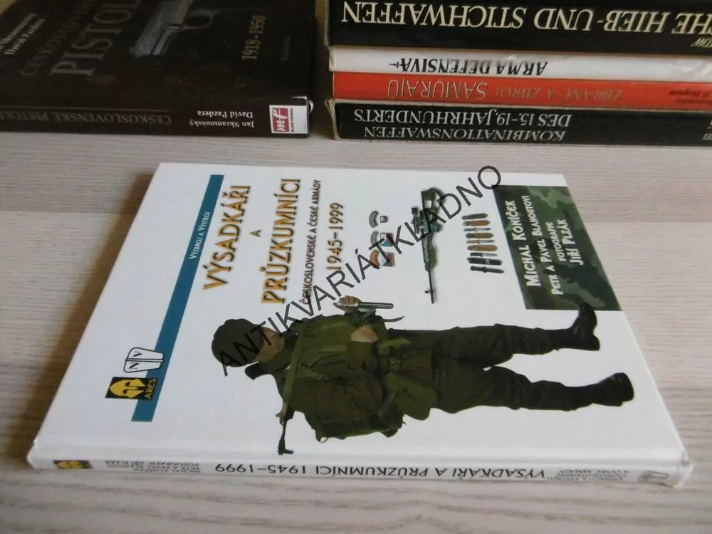 VÝSADKÁŘI A PRŮZKUMNÍCI ČESKOSLOVENSKÉ A ČESKÉ ARMÁDY 1945-1999, MICHAL KONÍČEK, PETR A PAVEL BLAHOUTKOVI, **an