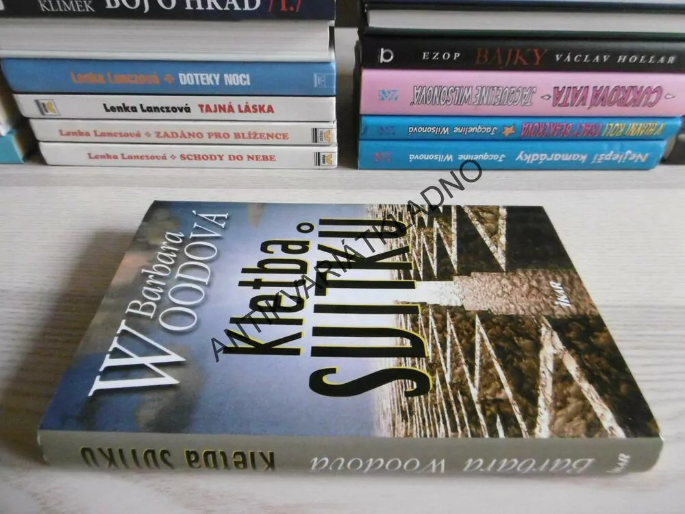 KLETBA SVITKŮ, BARBARA WOODOVÁ, **an