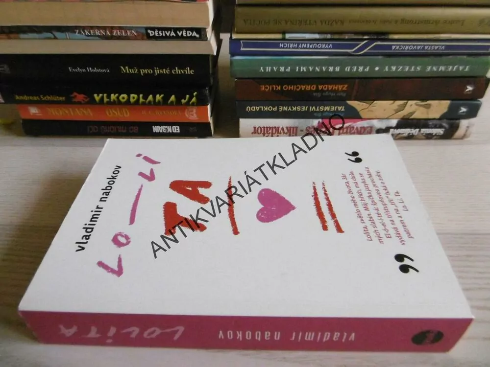 LOLITA, VLADIMIR NABOKOV, **an