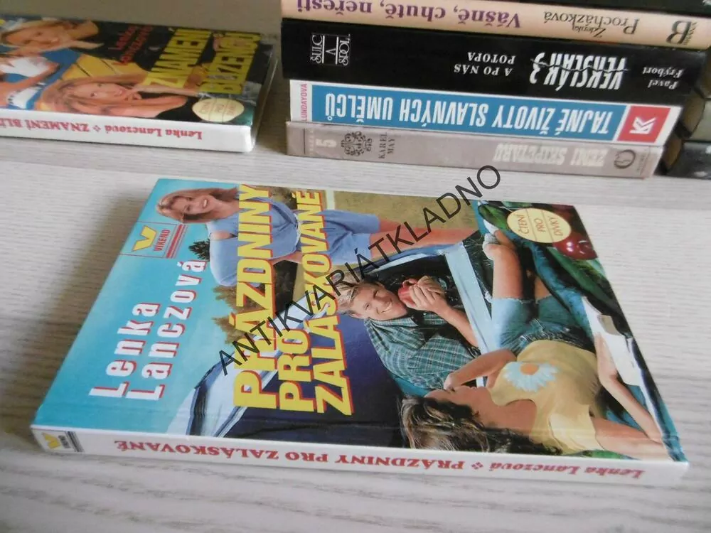 PRÁZDNINY PRO ZALÁSKOVANÉ, LENKA LANCZOVÁ, **an