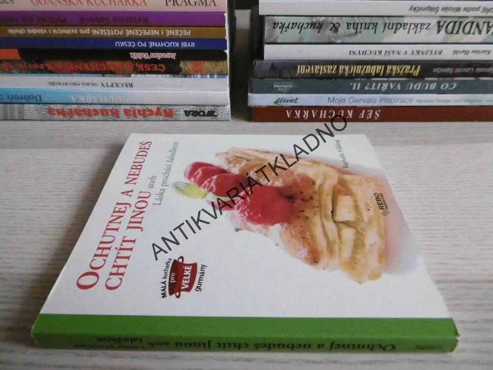 OCHUTNEJ A NEBUDEŠ CHTÍT JINOU ANEB LÁSKA PROCHÁZÍ ŽALUDKEM, RAPHAËLE VIDALING, **an