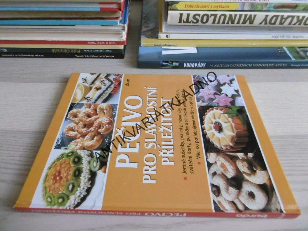 PEČIVO PRO SLAVNOSTNÍ PŘÍLEŽITOST, **an