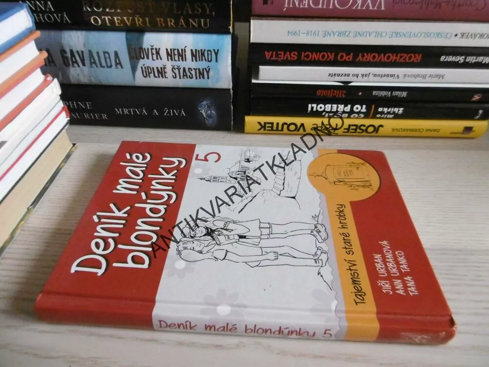 DENÍK MALÉ BLONDÝNKY, 5., TAJEMSTVÍ STARÉ HROBKY, JIŘÍ URBAN, URBANOVÁ, **an