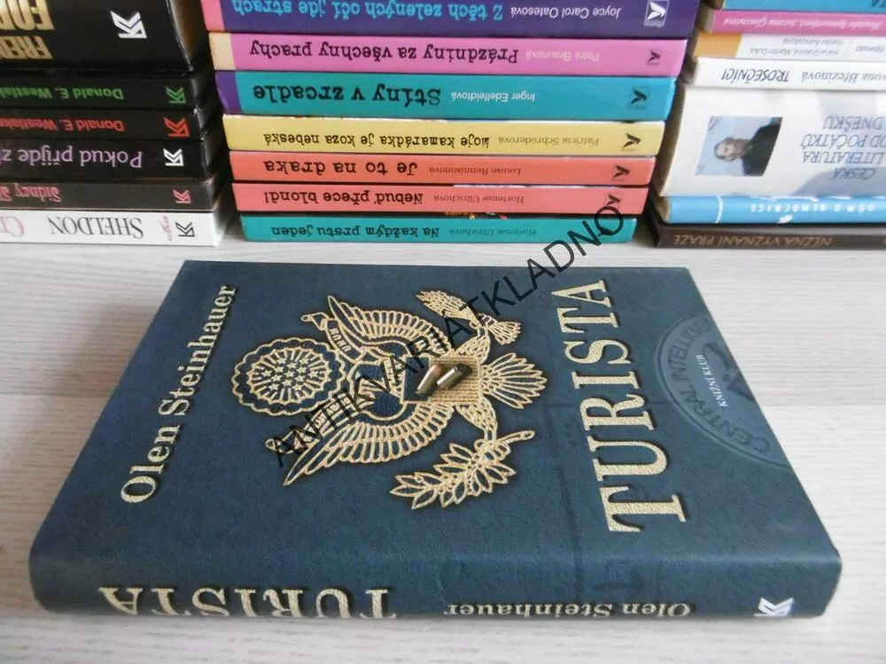 TURISTA, OLEN STEINHAUER, **an