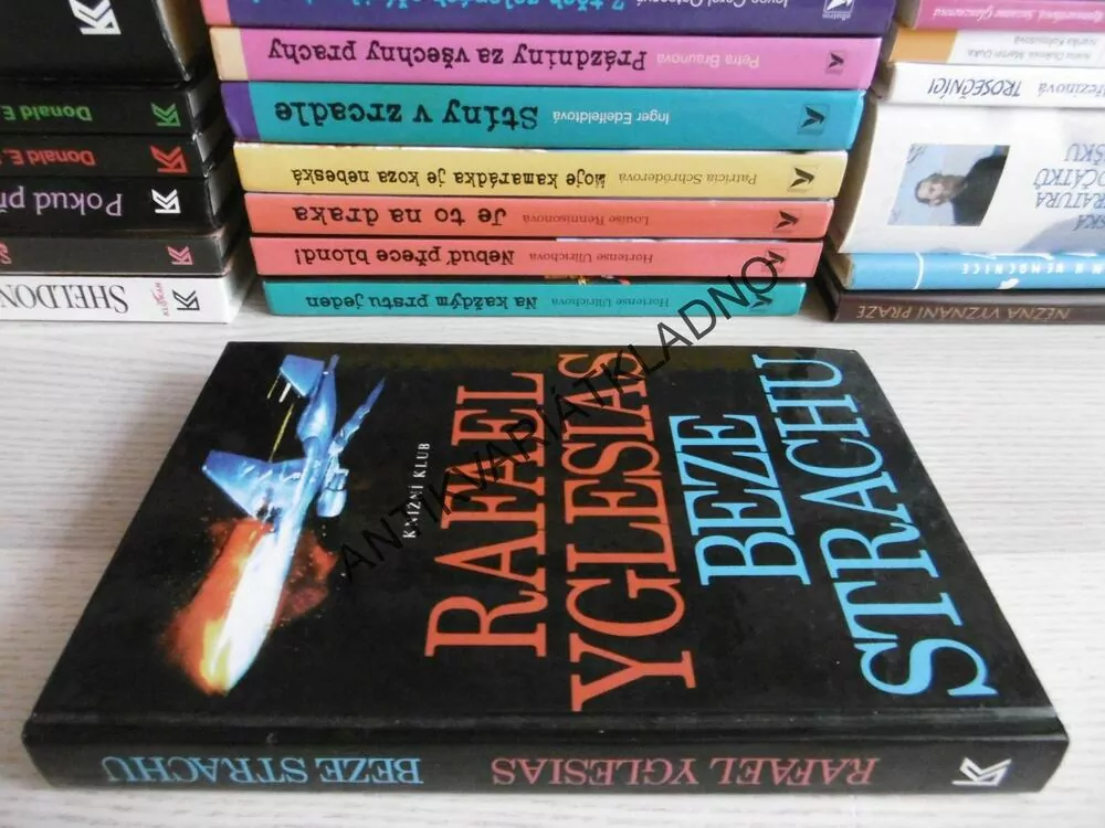 BEZE STRACHU, RAFAEL YGLESIAS, **an