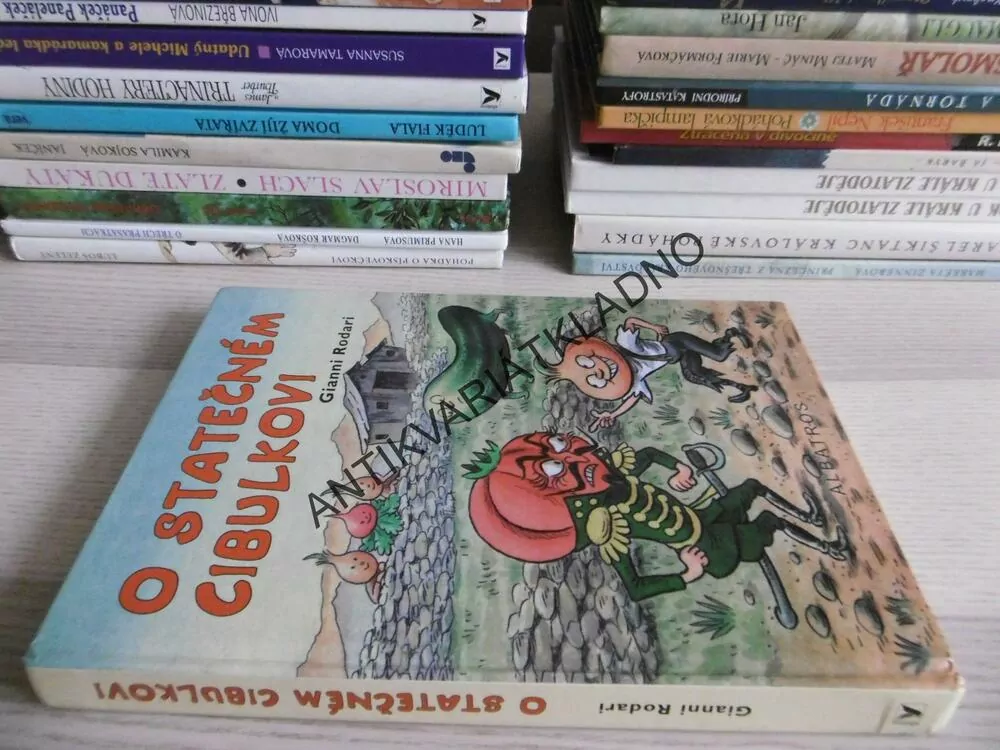 O STATEČNÉM CIBULKOVI, GIANNI RODARI, ONDŘEJ SEKORA, 2009, **an