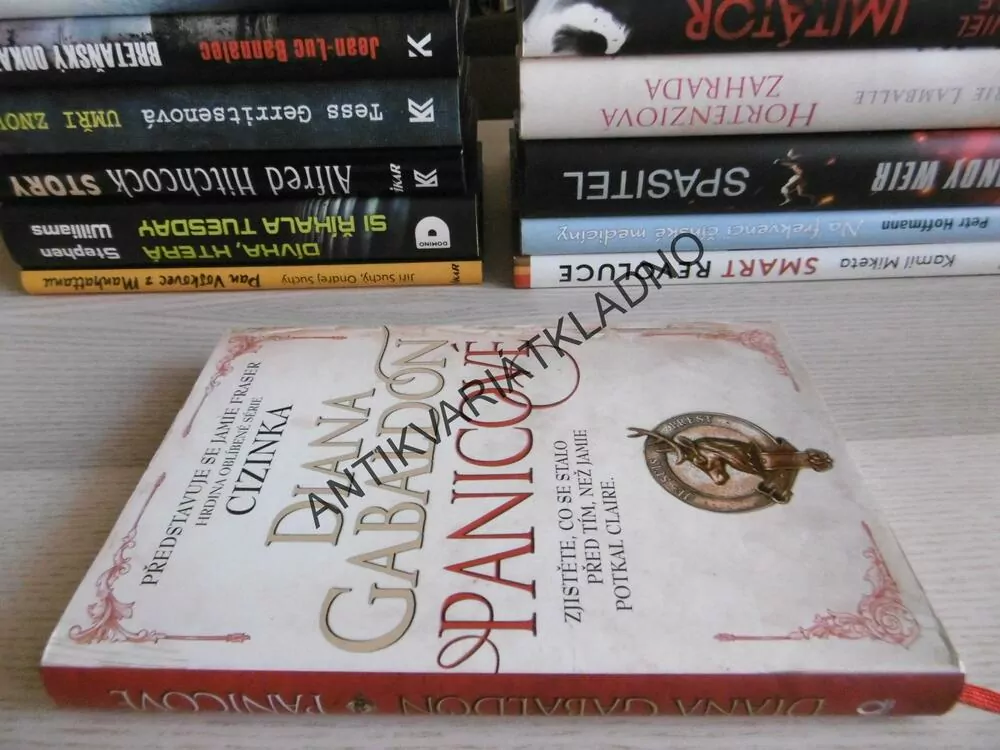 PANICOVÉ, DIANA GABALDON, **an