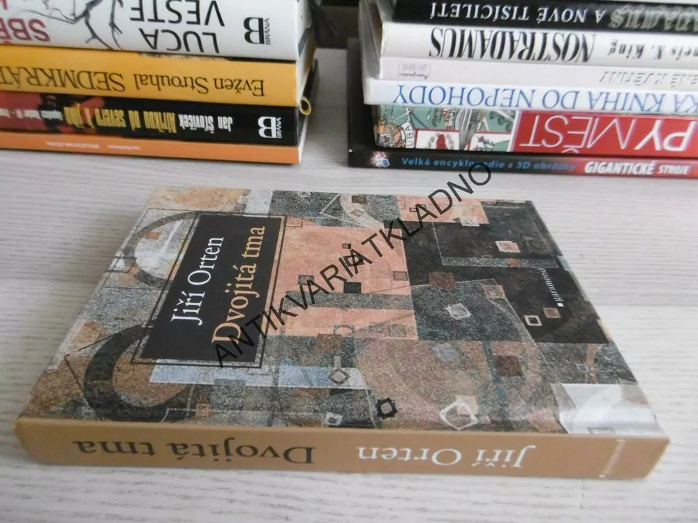 DVOJITÁ TMA, JIŘÍ ORTEN, **an