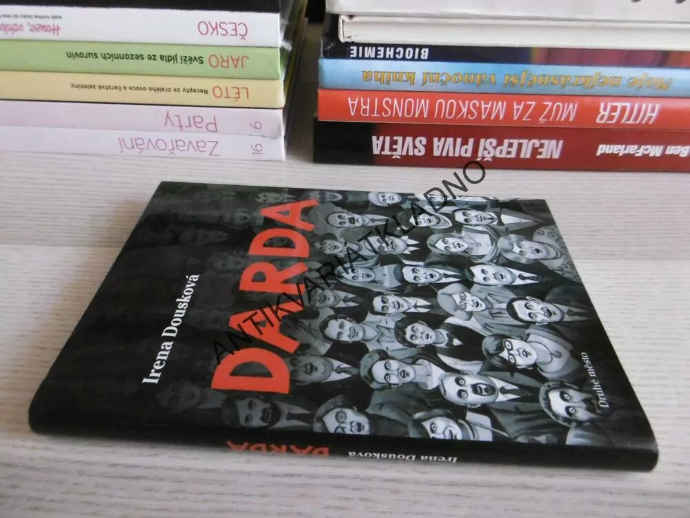 DARDA, IRENA DOUSKOVÁ, **an