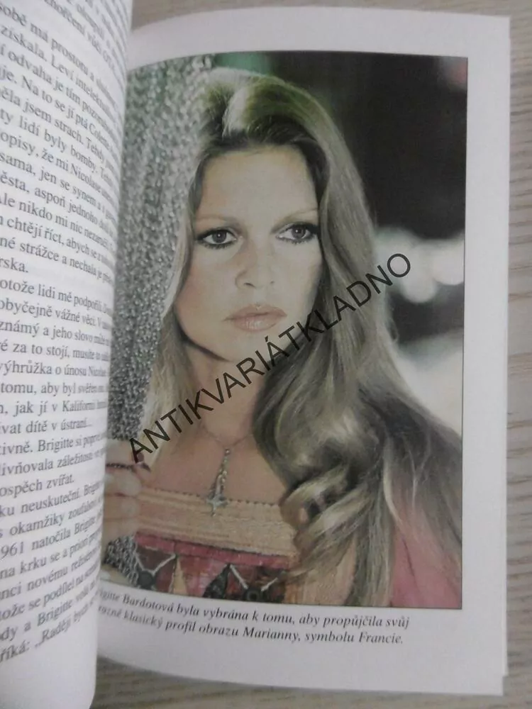 BRIGITTE BARDOT, CATHERINA RIHOITOVÁ, **an