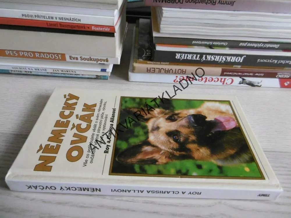 NĚMECKÝ OVČÁK, ROY A CLARISSA ALLANOVI, **an