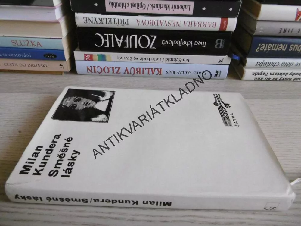 SMĚŠNÉ LÁSKY, MILAN KUNDERA, **an