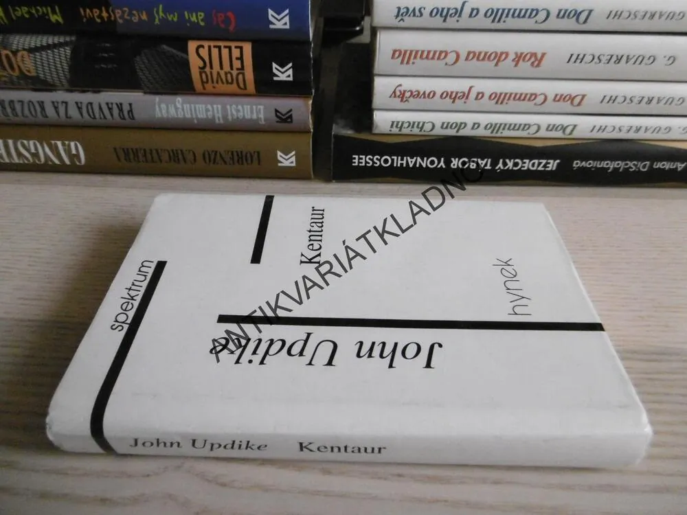 KENTAUR, JOHN UPDIKE, **an
