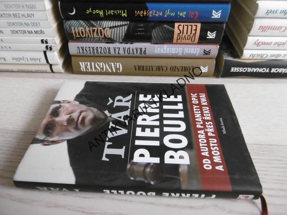 TVÁŘ, PIERRE BOULLE, **an