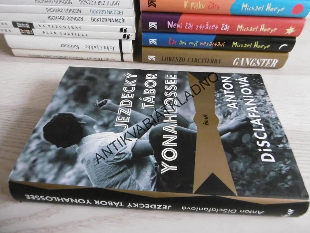 JEZDECKÝ TÁBOR YONAHLOSSEE, ANTON DISCLAFANIOVÁ, **an