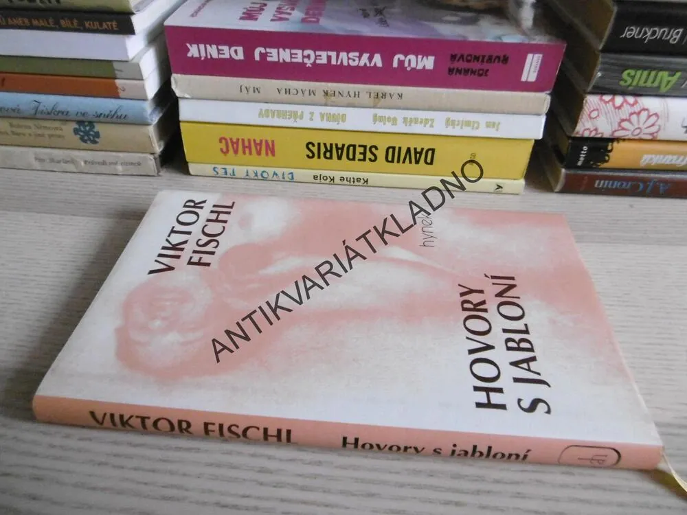 HOVORY S JABLONÍ, VIKTOR FISCHL, **an