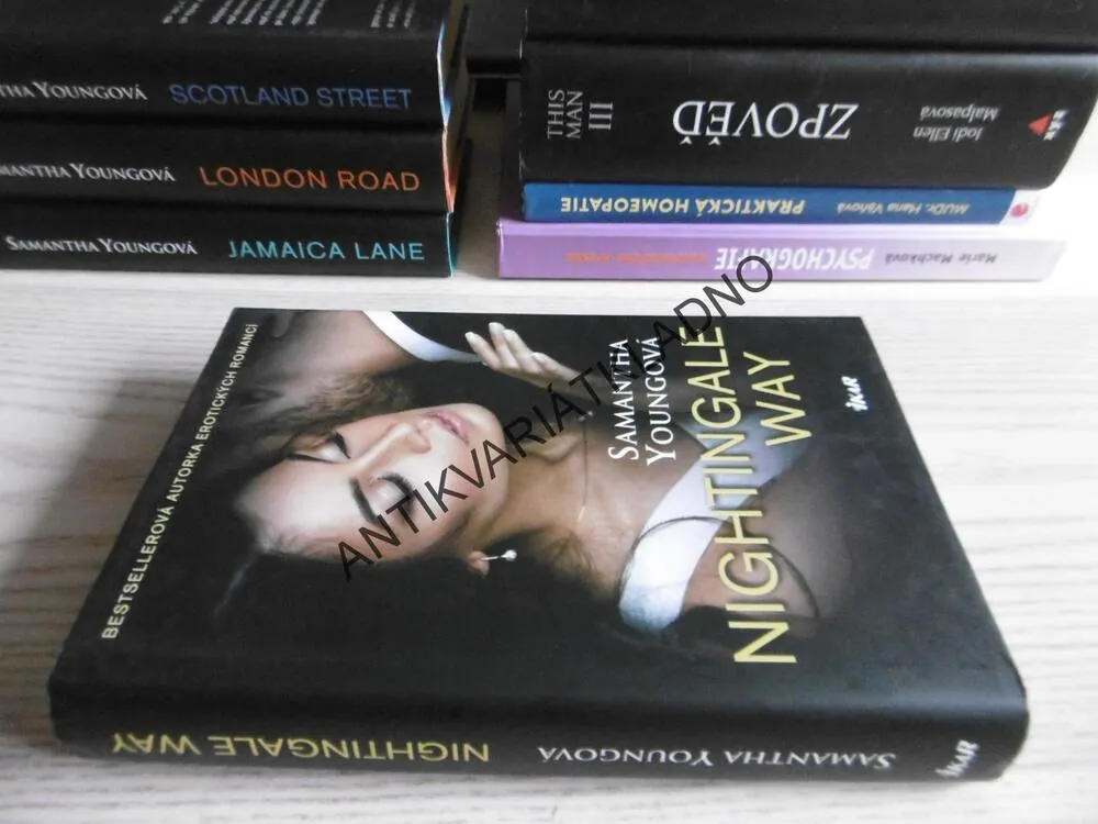 NIGHTINGALE WAY, SAMANTHA YOUNGOVÁ, **an