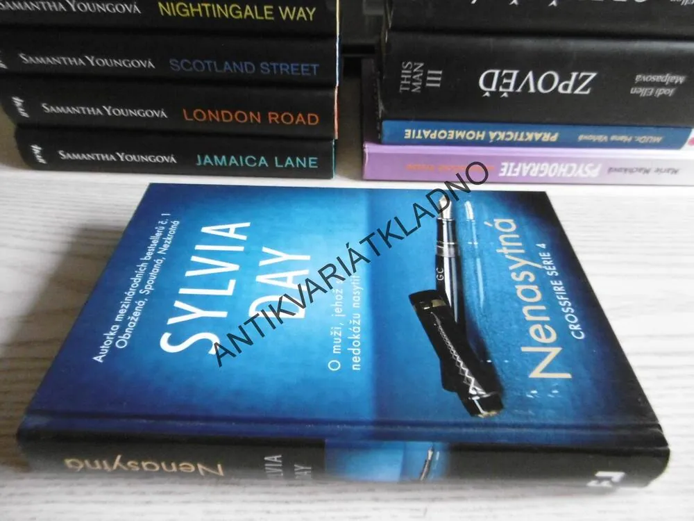 NENASYTNÁ, CROSSFIRE SÉRIE 4., SYLVIA DAY, **an
