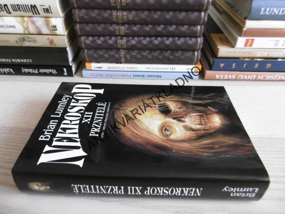 NEKROSKOP XII., PRZNITELÉ, BRIAN LUMLEY, **an