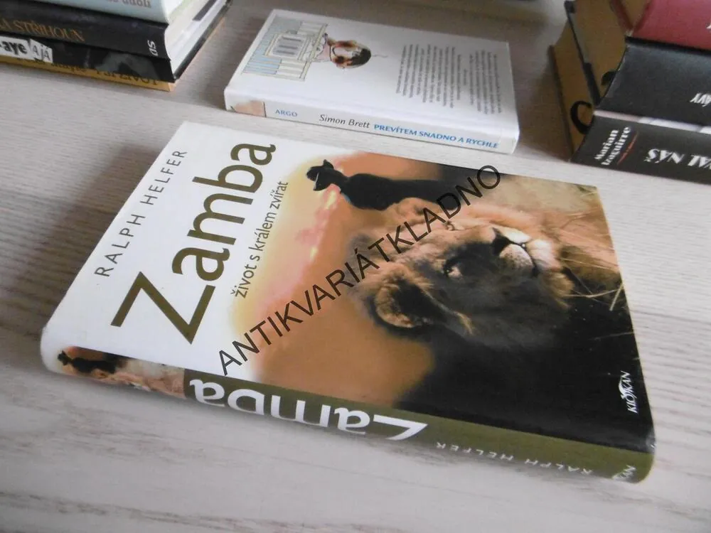 ZAMBA - ŽIVOT S KRÁLEM ZVÍŘAT, RALPH HELFER, **an