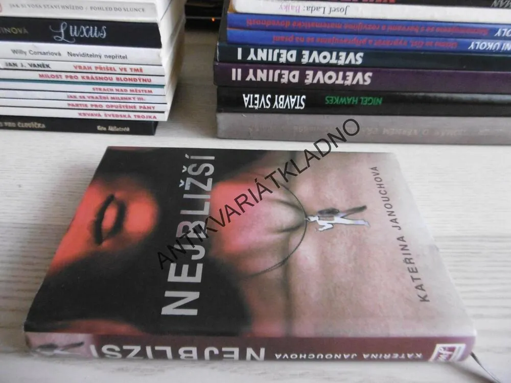 NEJBLIŽŠÍ, KATEŘINA JANOUCHOVÁ, **an