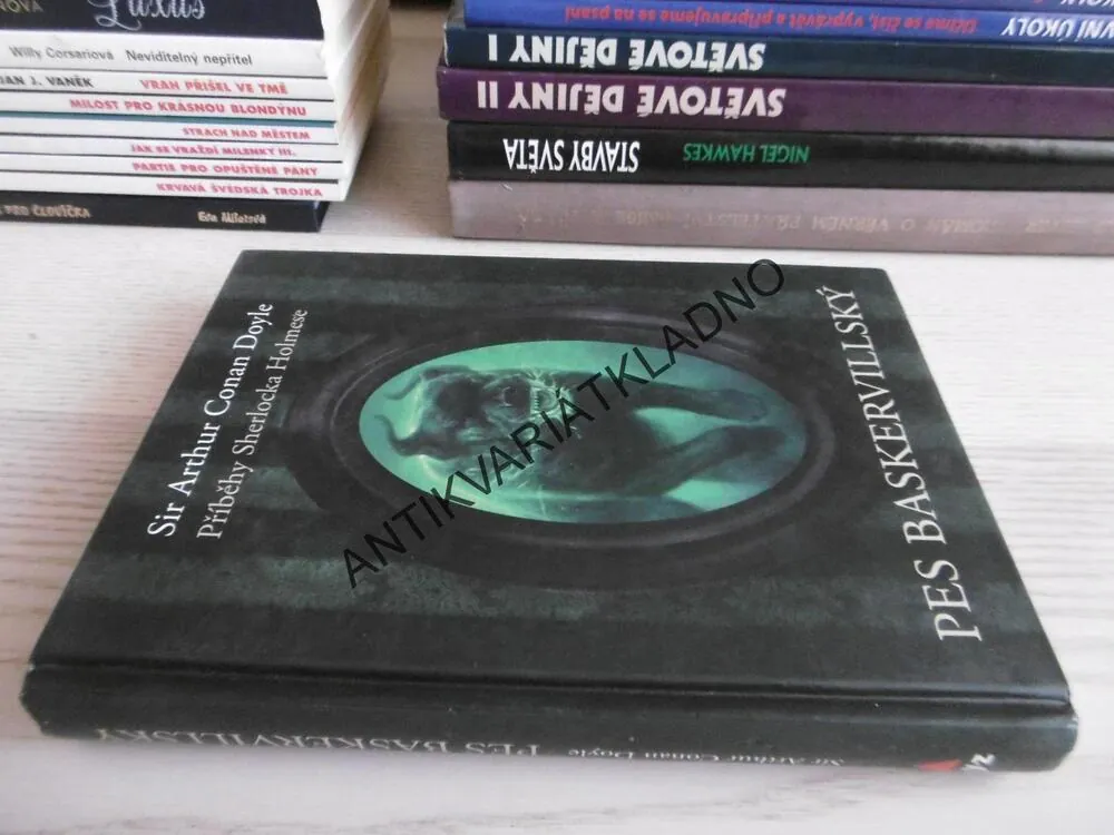 PES BASKERVILLSKÝ, SIR ARTHUR CONAN DOYLE, **an