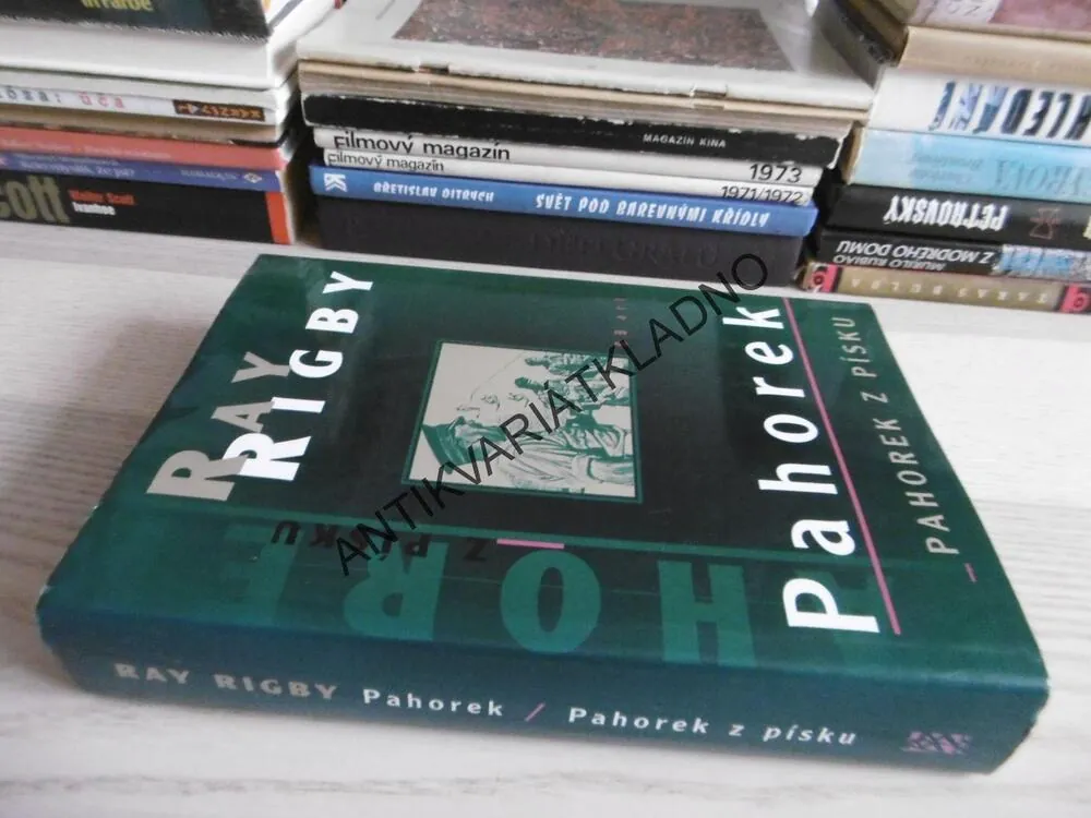 PAHOREK, PAHOREK Z PÍSKU, RAY RIGBY, **an