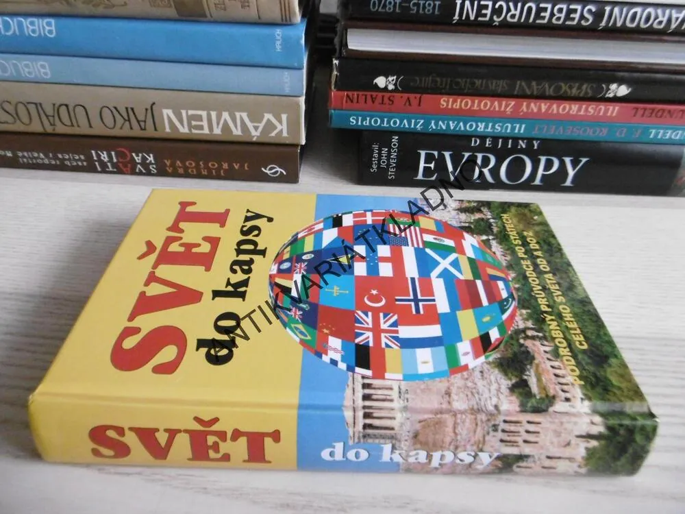 SVĚT DO KAPSY, **an