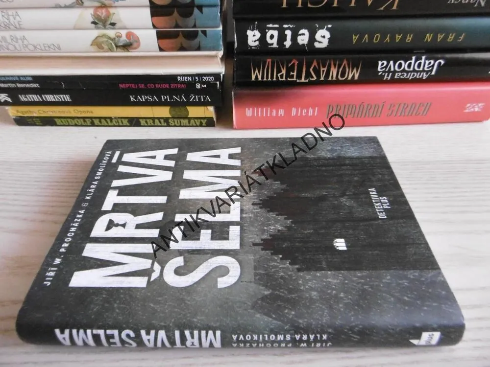 MRTVÁ ŠELMA, JIŘÍ W. PROCHÁZKA, KLÁRA SMOLÍNOVÁ, **an