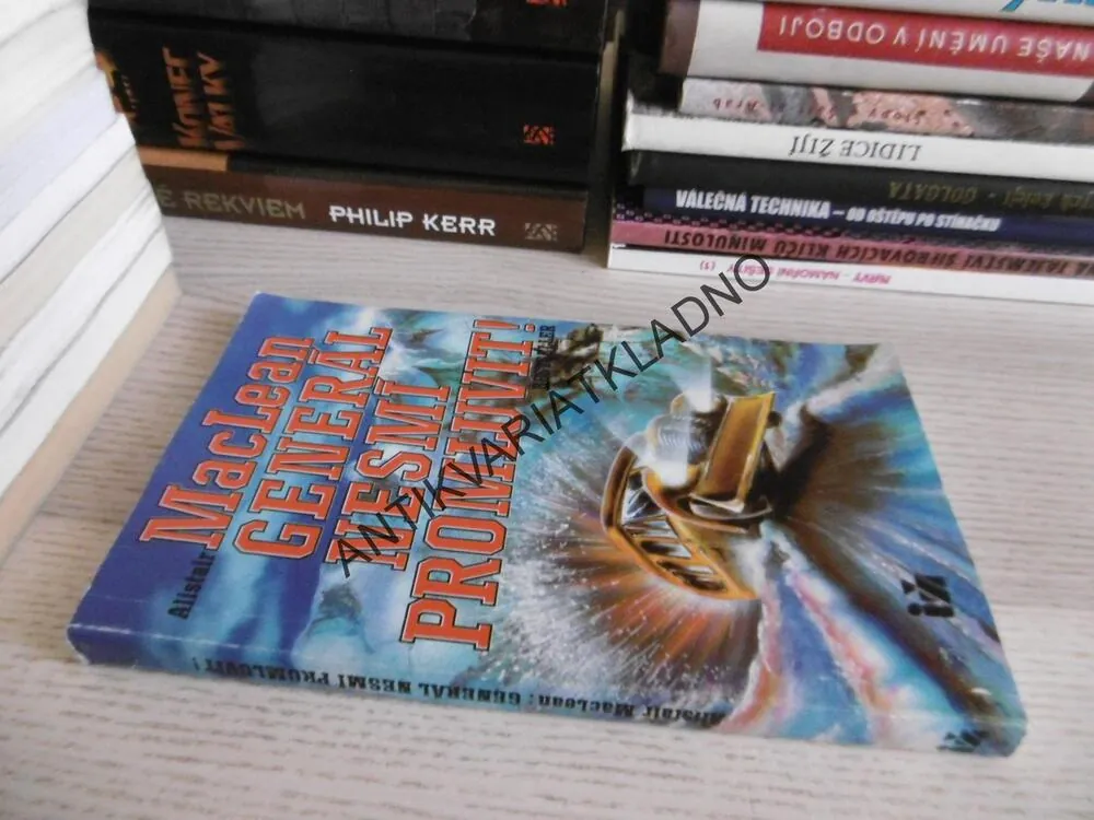 GENERÁL NESMÍ PROMLUVIT, ALISTAIR MACLEAN, **an