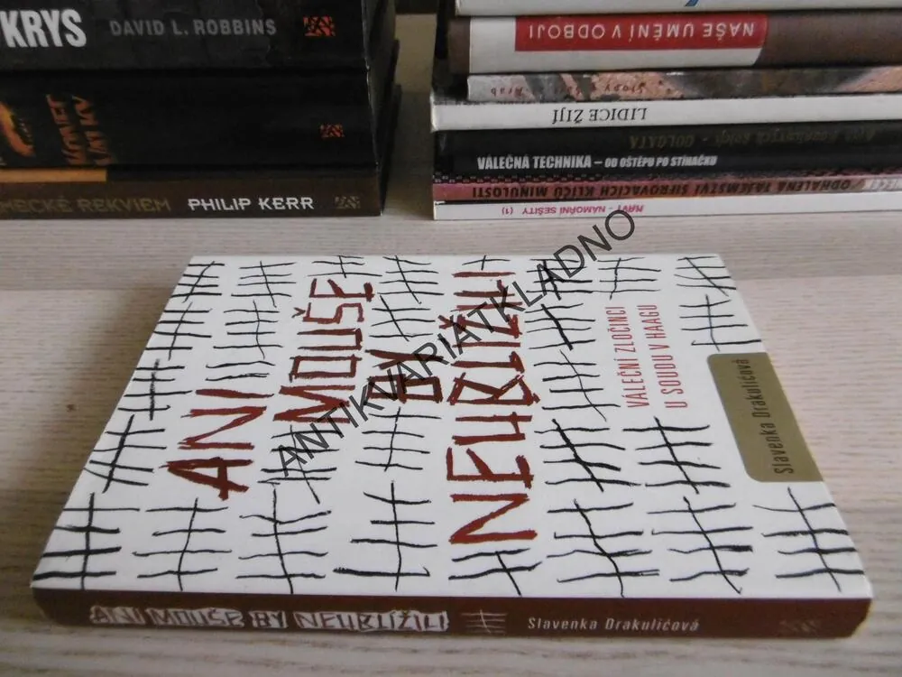 ANI MOUŠE BY NEUBLÍŽILI, SLAVENKA DRAKULIĆOVÁ, **an