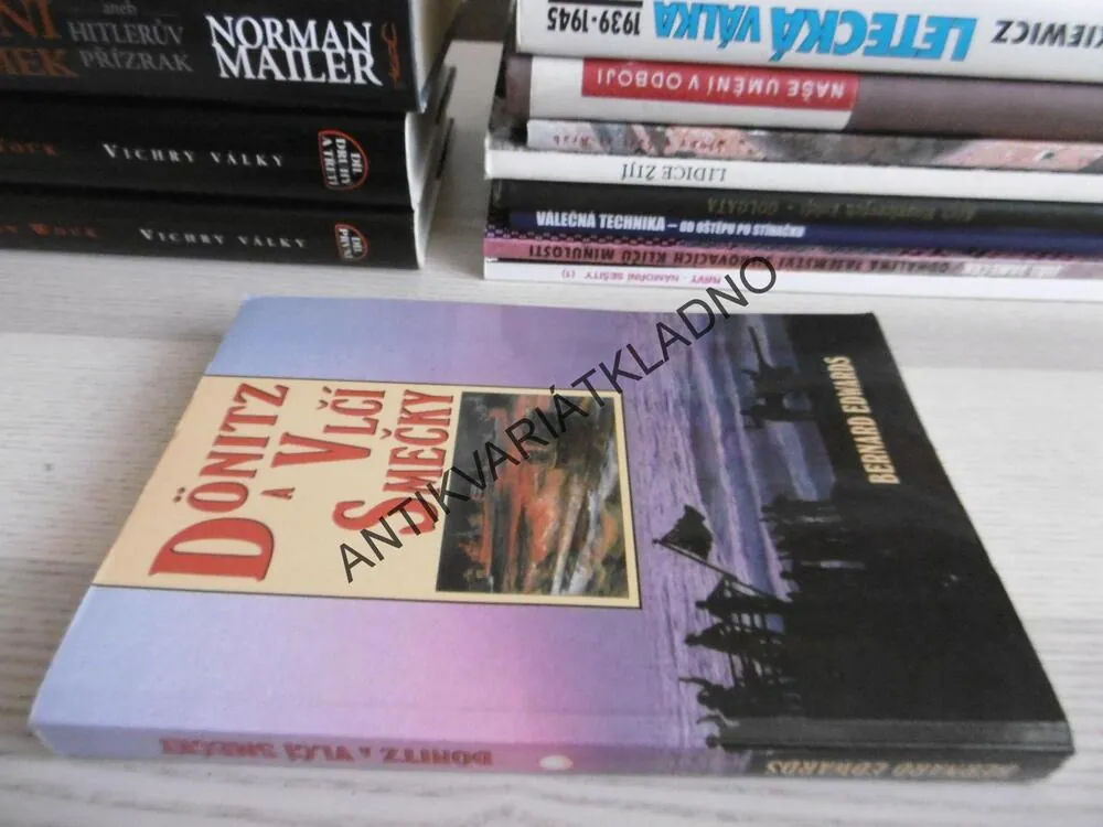 DÖNITZ A VLČÍ SMEČKY, BERNARD EDWARDS, **an